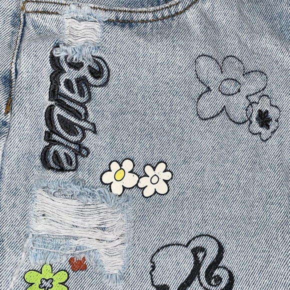 Barbie Shorts x Forever 21 Shorts Kindness is Power Distressed Jean Shorts ☮️ 🩷 - Picture 7 of 16